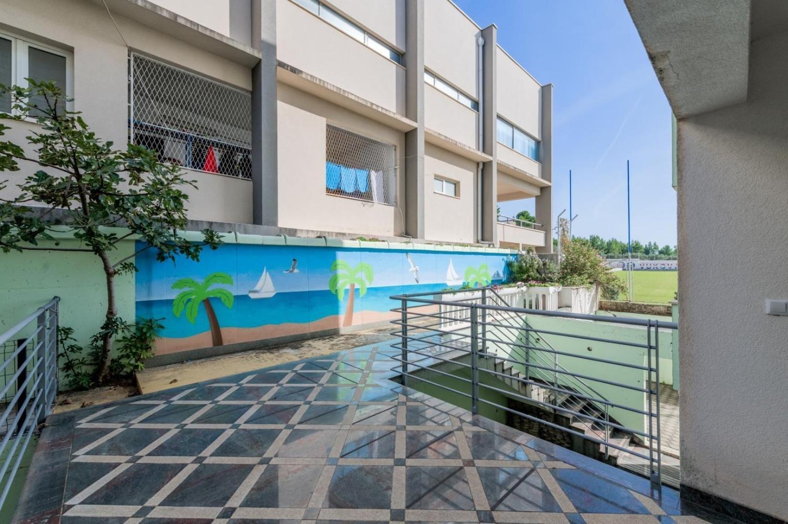 Ruza&Nikolina "1" Apartmani - Baška Voda Екстериор снимка