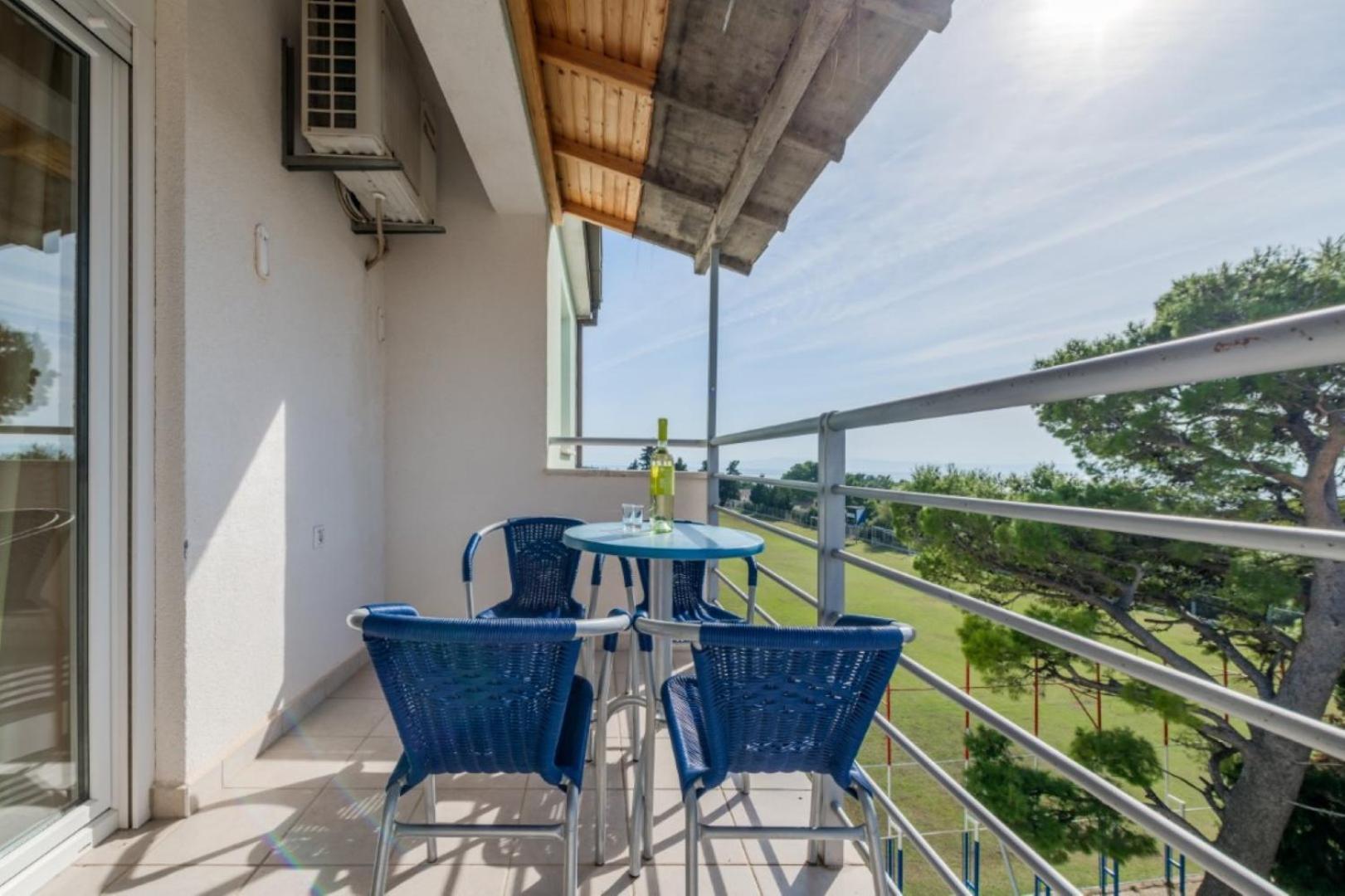 Ruza&Nikolina "1" Apartmani - Baška Voda Екстериор снимка