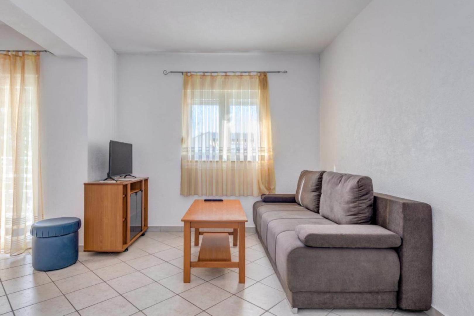 Ruza&Nikolina "1" Apartmani - Baška Voda Екстериор снимка